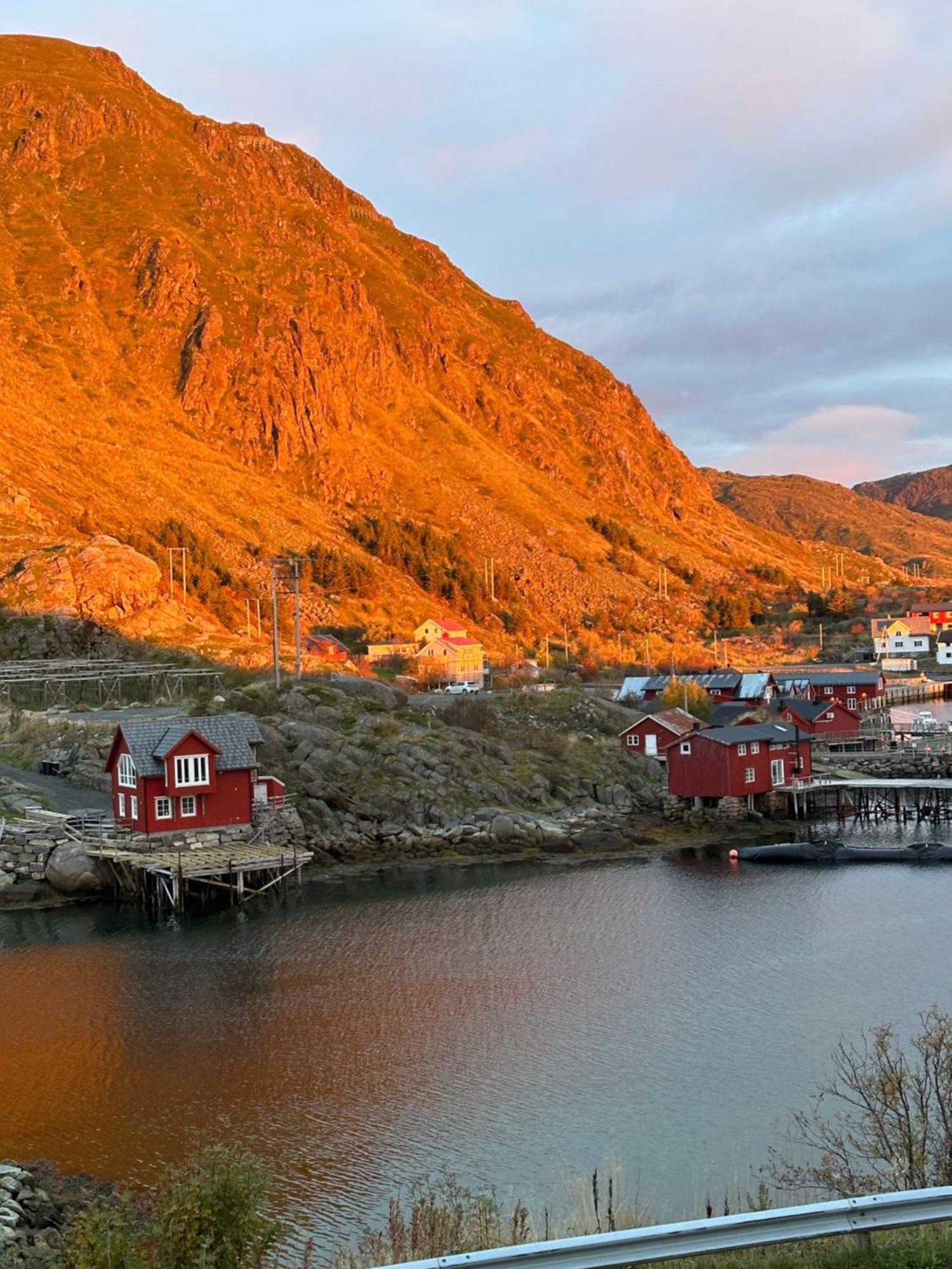 Superior Cabin Ballstad Lofoten Экстерьер фото